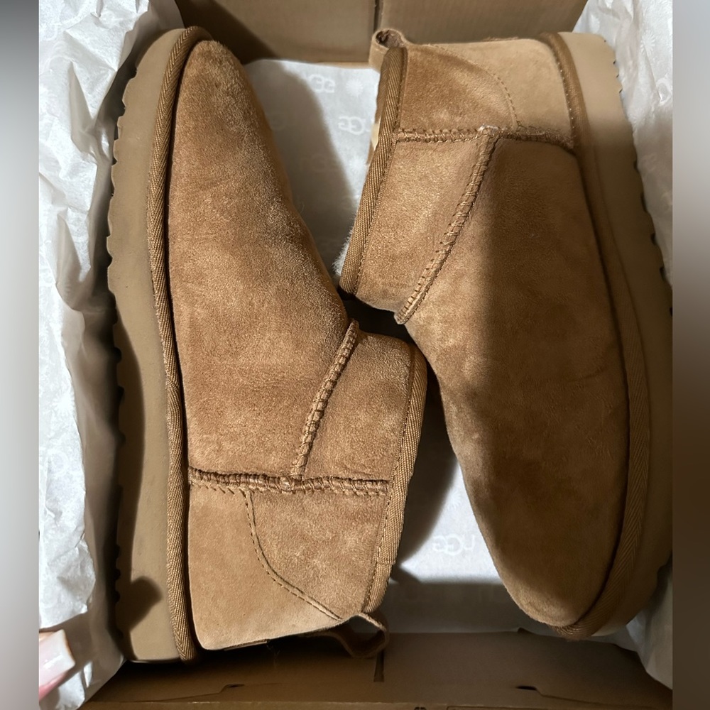 Uggs ultra mini in chestnut